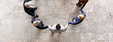 怎样促使传统制造业成功转型 