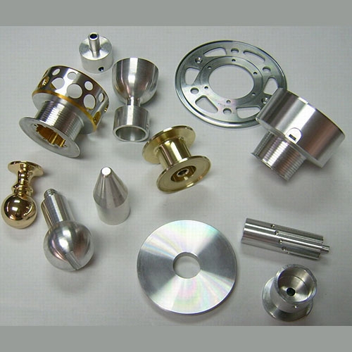 汽车精密零配件1